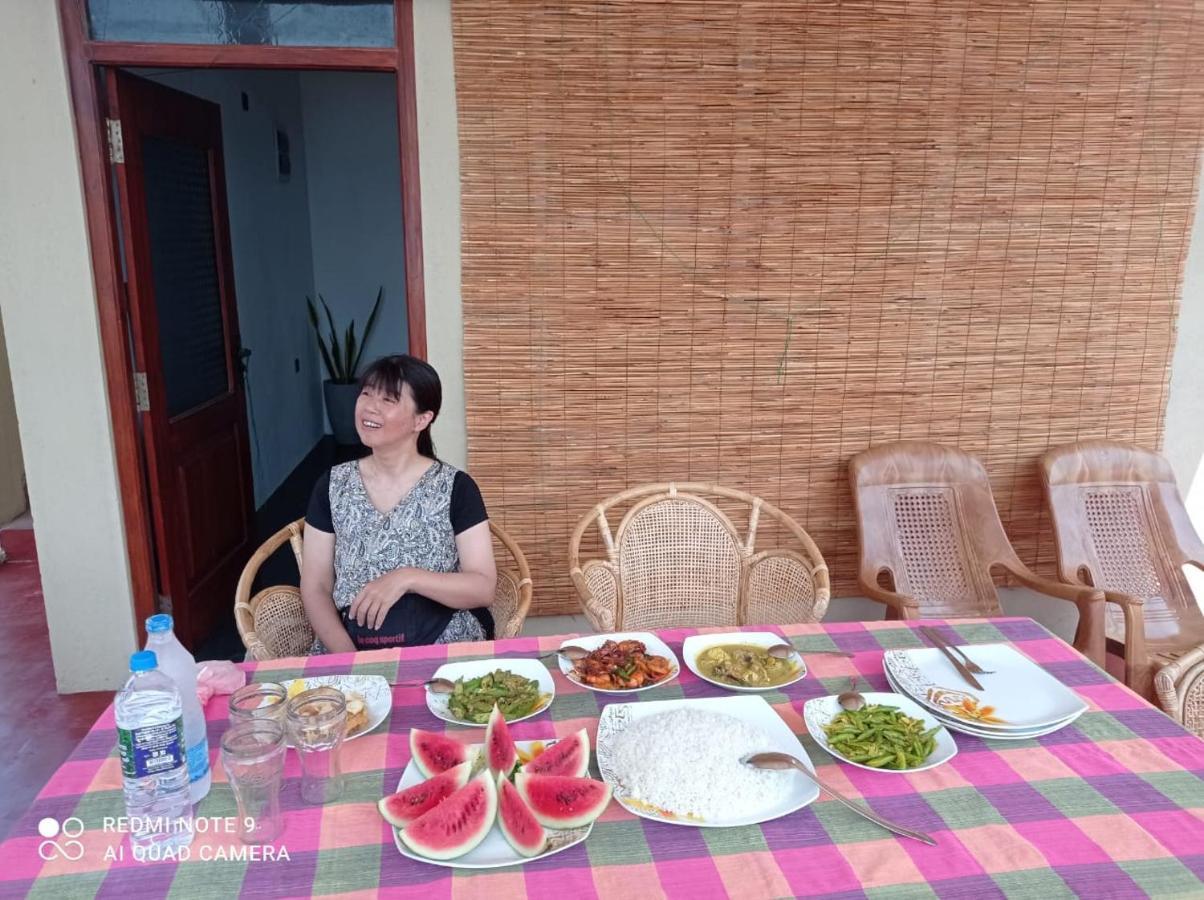 Dinuli Home Stay Ахунгалла Экстерьер фото