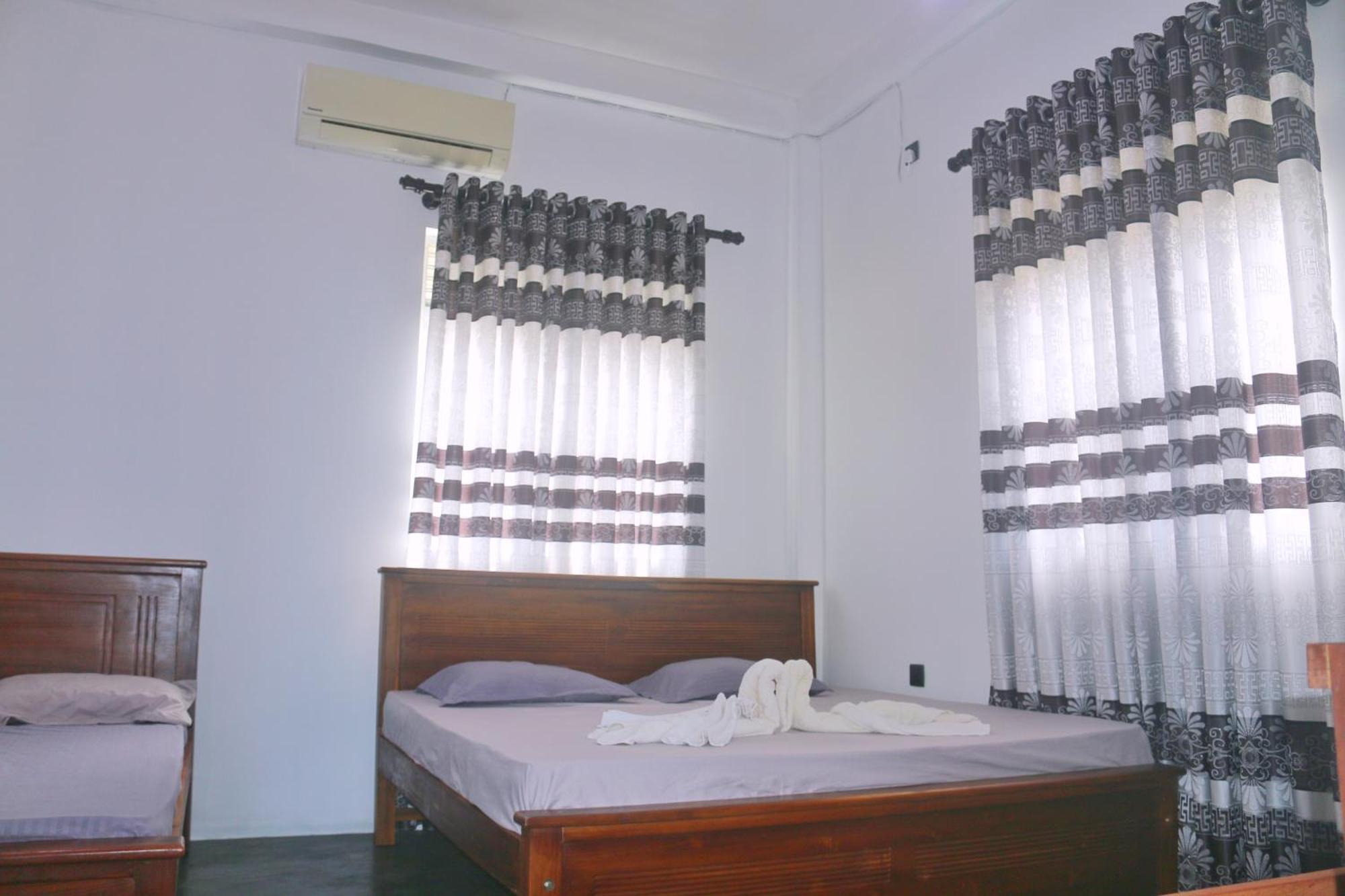 Dinuli Home Stay Ахунгалла Экстерьер фото