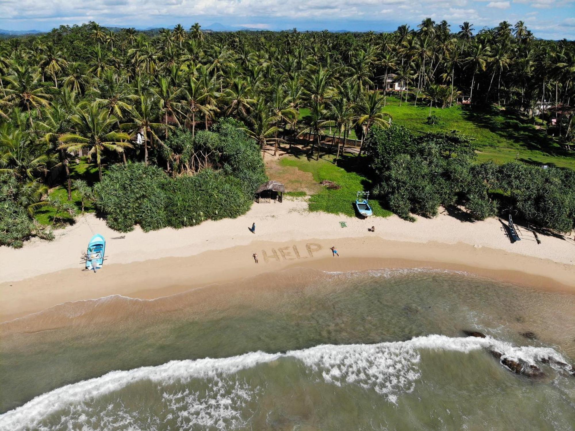 Dinuli Home Stay Ахунгалла Экстерьер фото