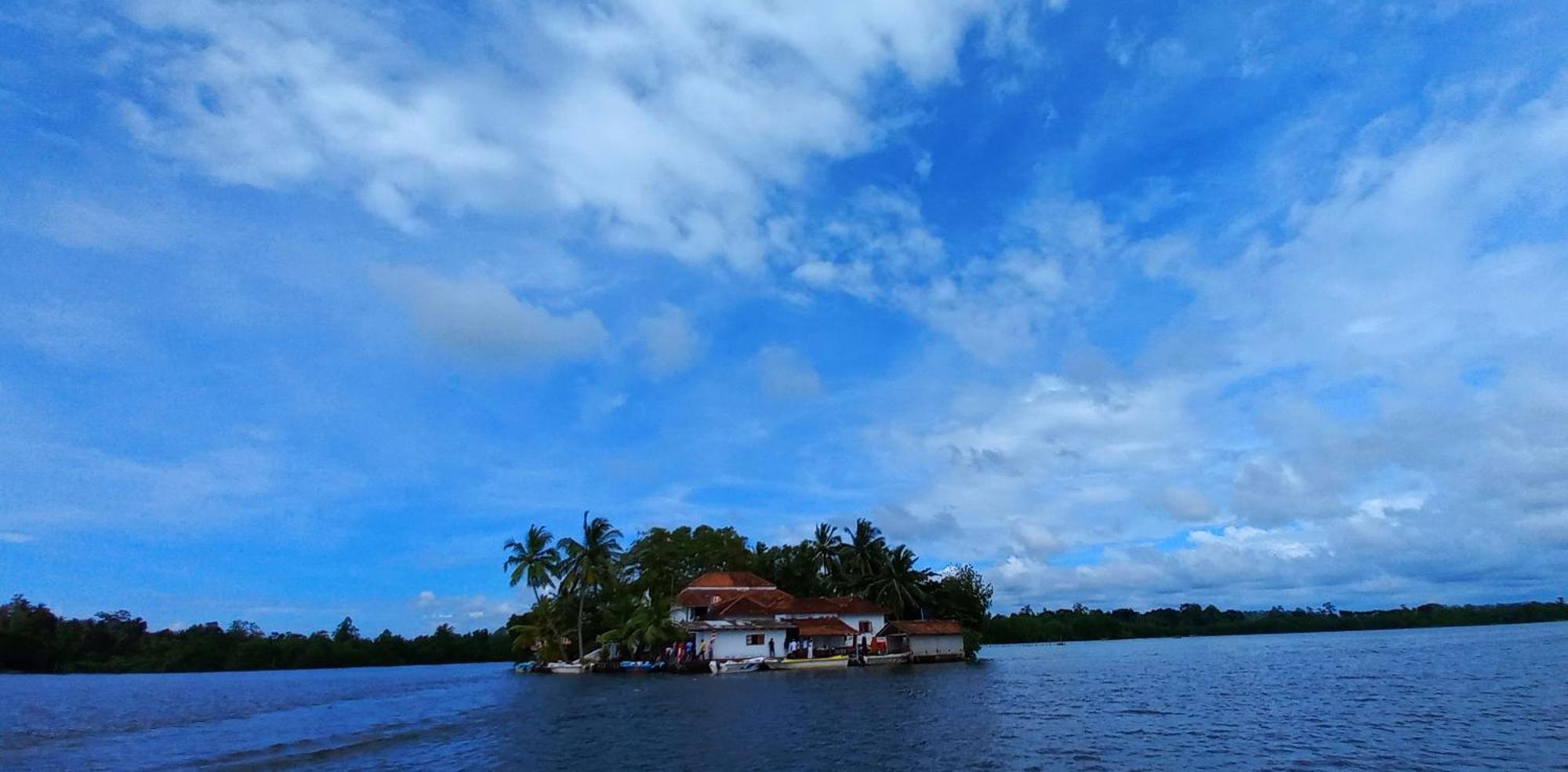Dinuli Home Stay Ахунгалла Экстерьер фото