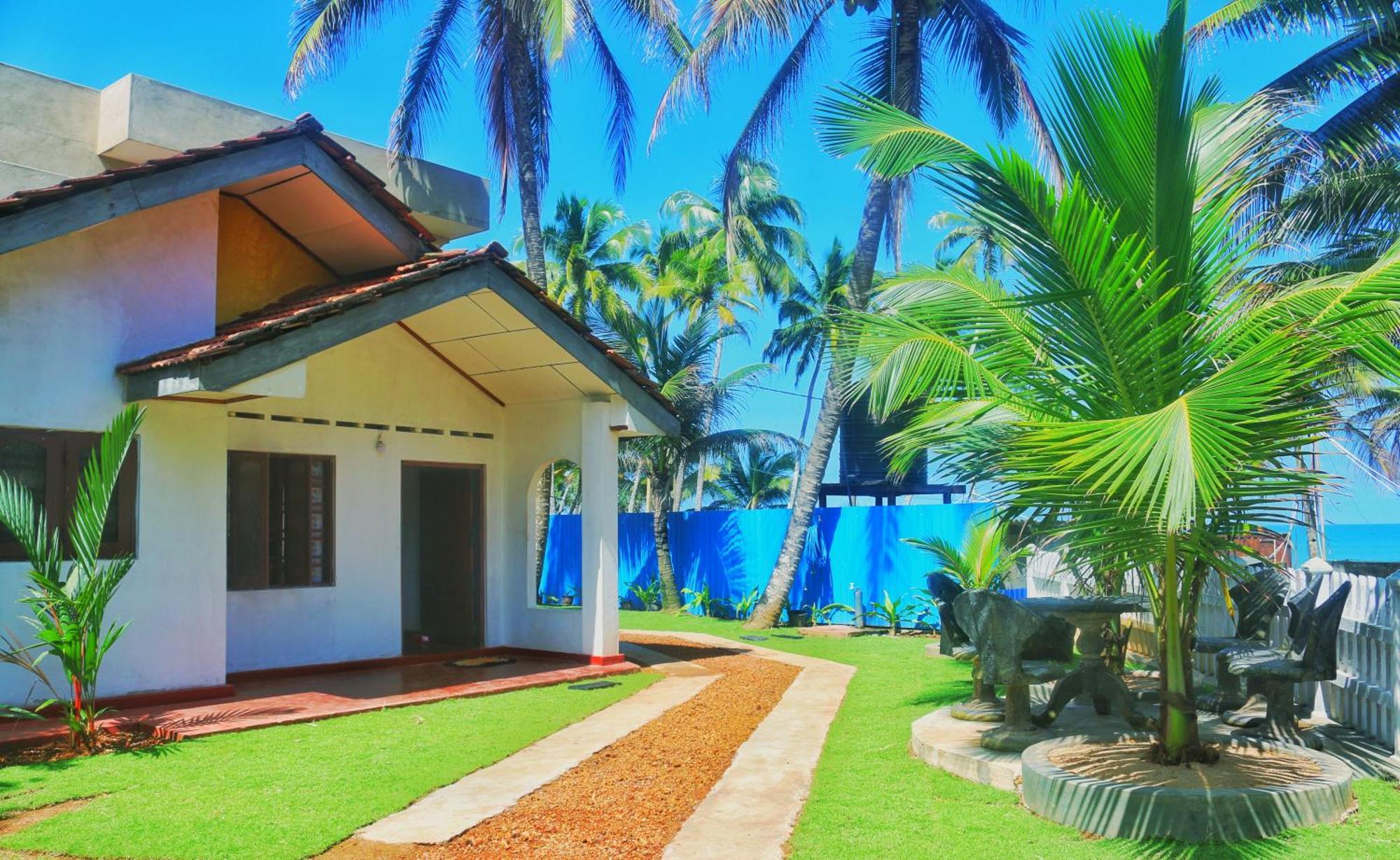 Dinuli Home Stay Ахунгалла Экстерьер фото