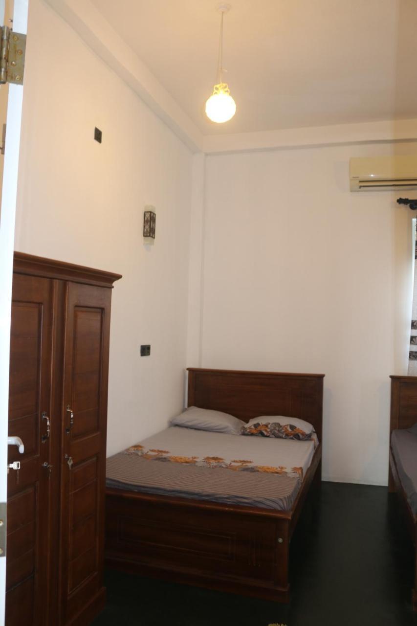 Dinuli Home Stay Ахунгалла Экстерьер фото
