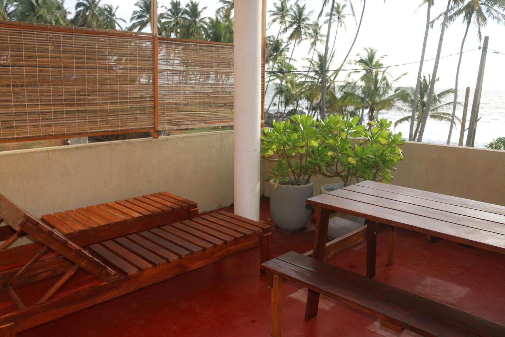Dinuli Home Stay Ахунгалла Экстерьер фото